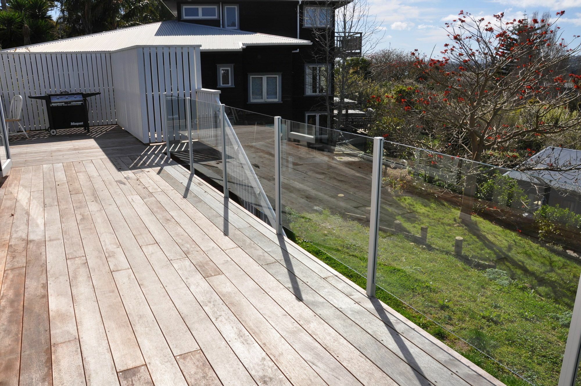 Tiri Cottage - Sea Views In Oneroa By Waiheke Unlimited Waiheke Island ภายนอก รูปภาพ